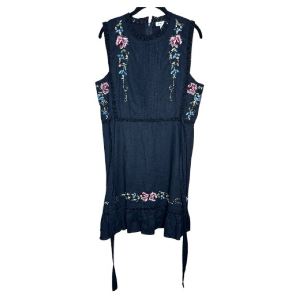 Stellah Embroidered Placement & Lace Black Dress Size Large - Picture 3 of 16